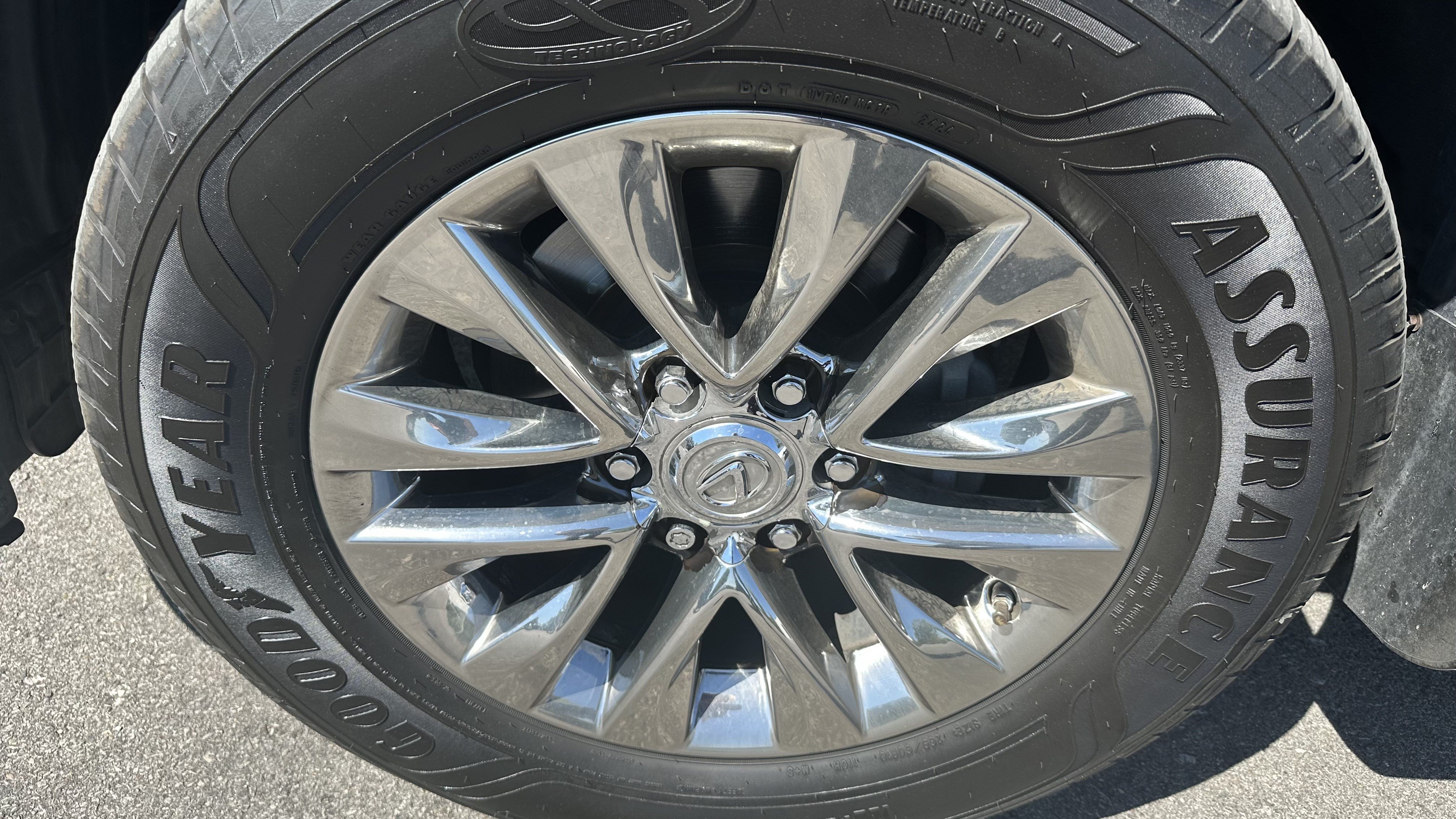 Used 2017 Lexus GX 460 Premium w/ Premium Package AWD/4WD image 12