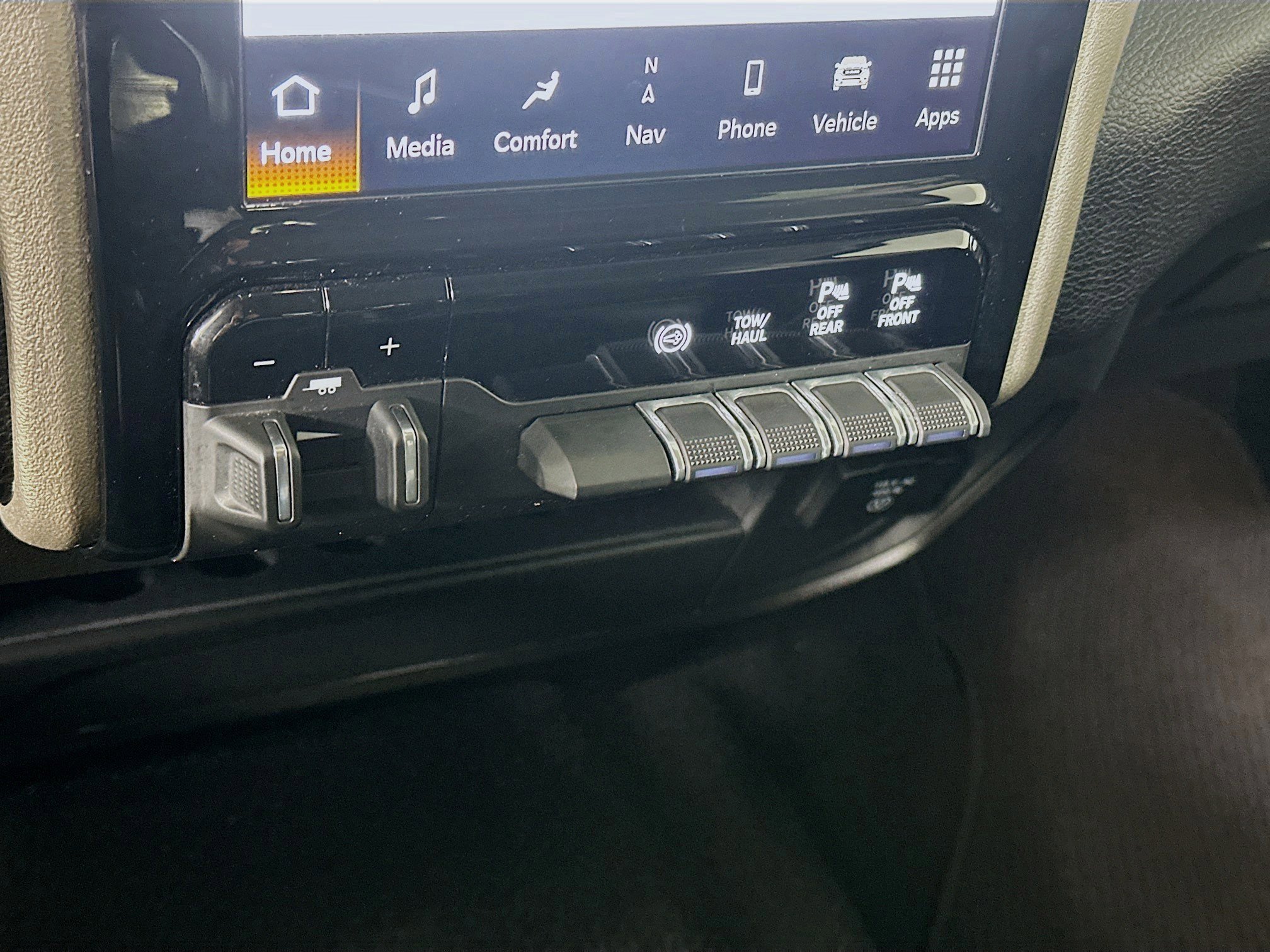 Used 2024 RAM 2500 Laramie image 24