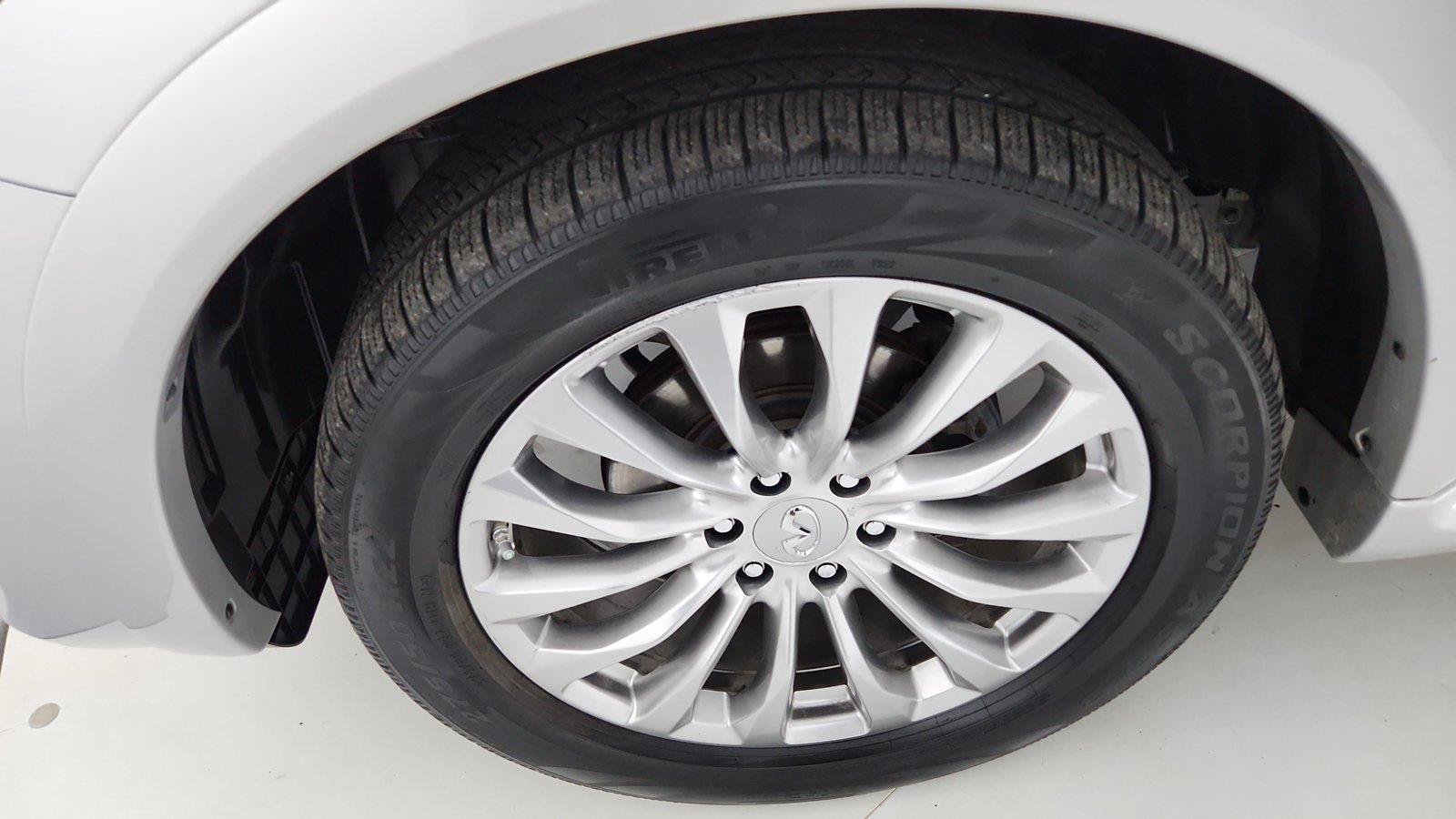 Used 2016 INFINITI QX80 4WD w/ Deluxe Technology Package image 40