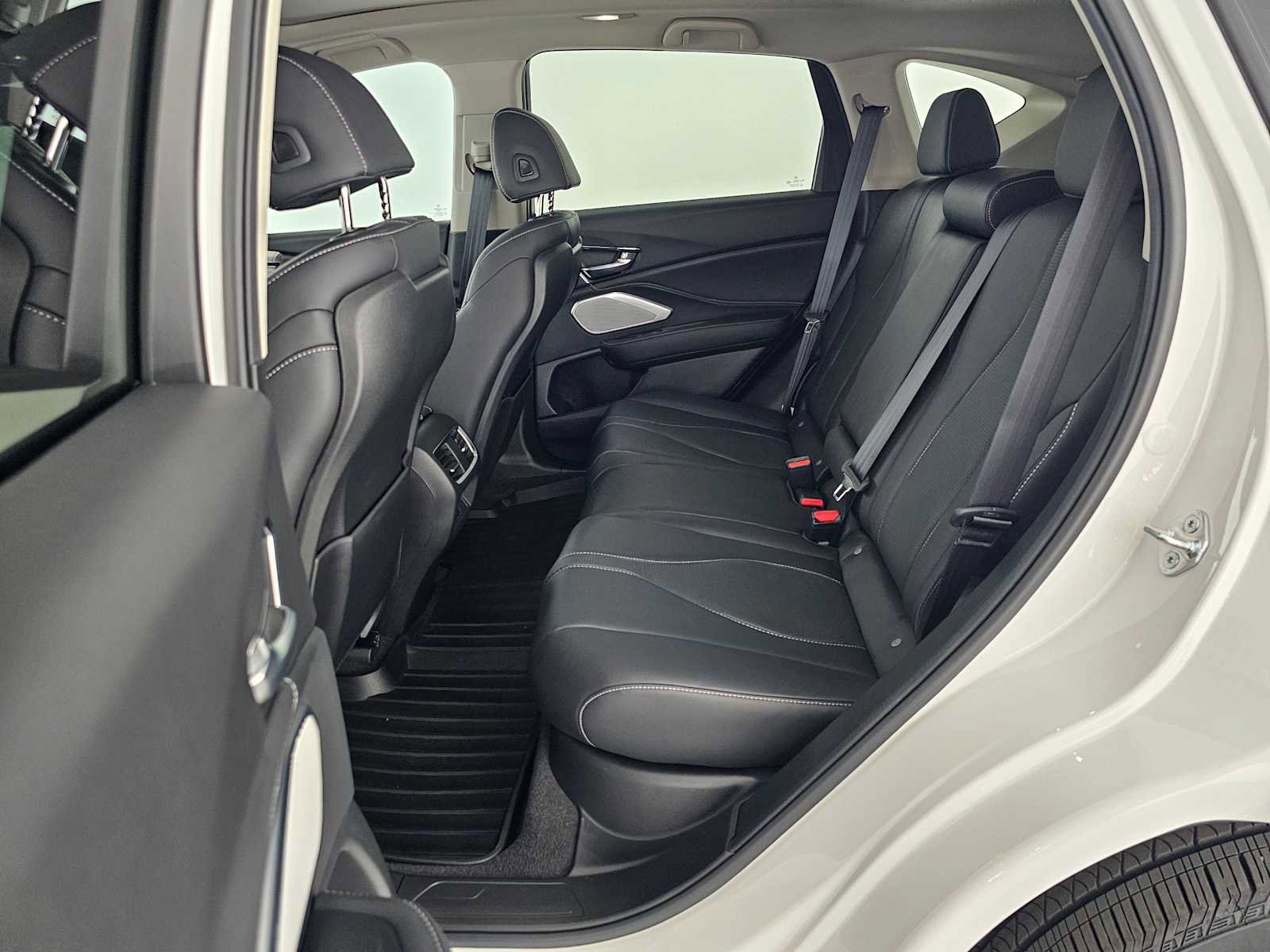 Used 2025 Acura RDX SH-AWD w/ Technology Package image 16