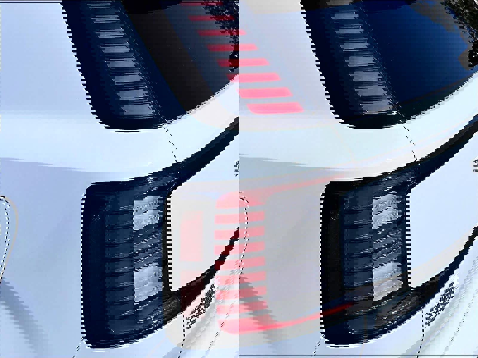 New 2026 Volvo EX30 Plus w/ Protection Package Premier image 25