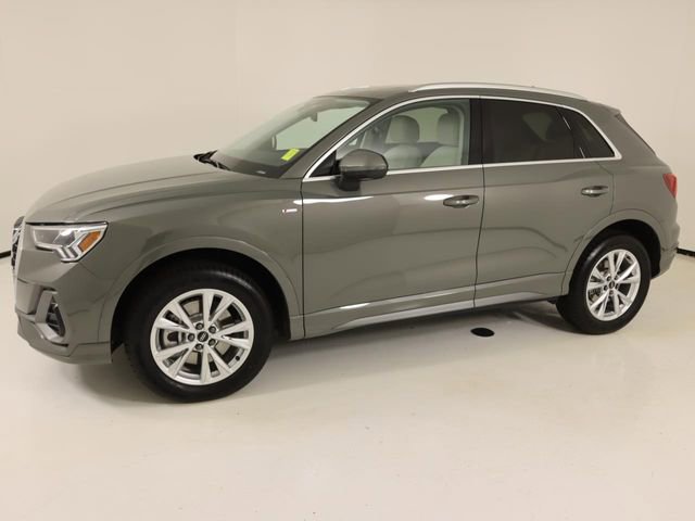 Certified 2025 Audi Q3 2.0T Premium w/ Convenience Package image 2