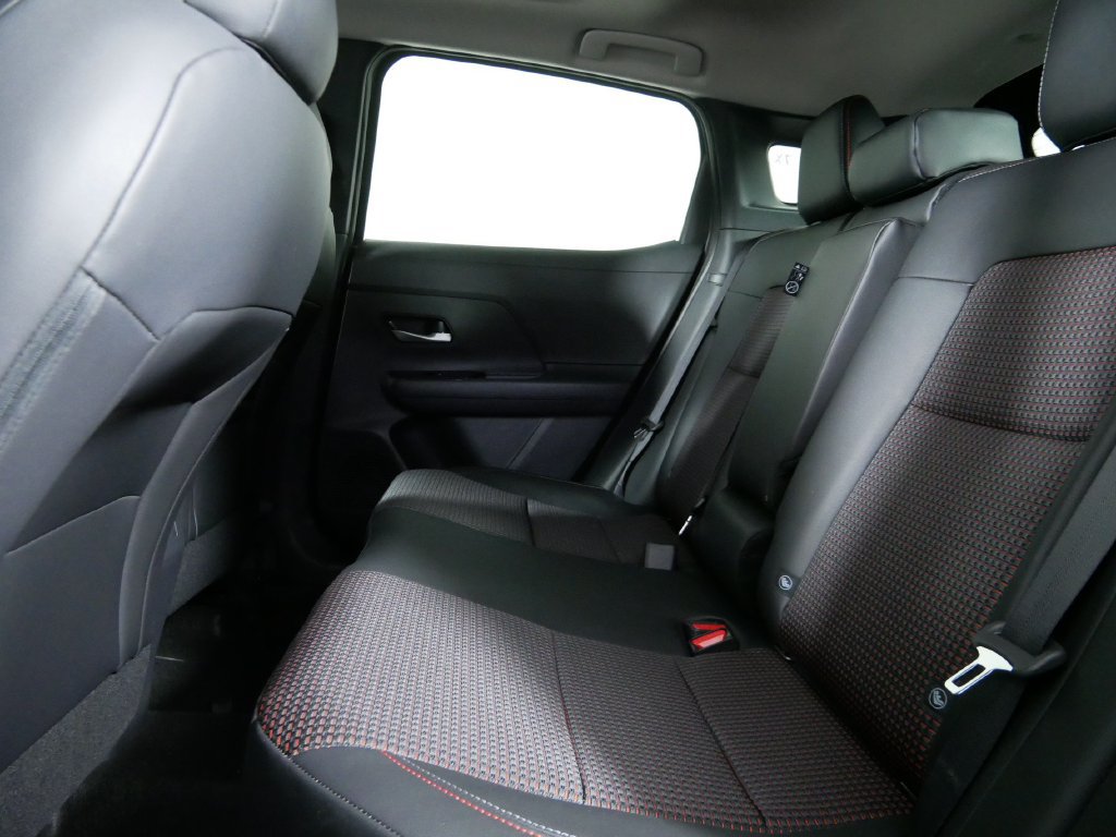 New 2027 Nissan Kicks SR AWD/4WD image 14