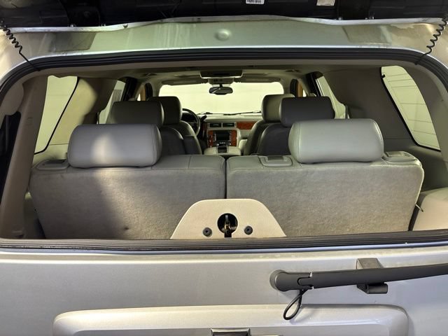 Used 2010 Chevrolet Tahoe LTZ AWD/4WD image 11
