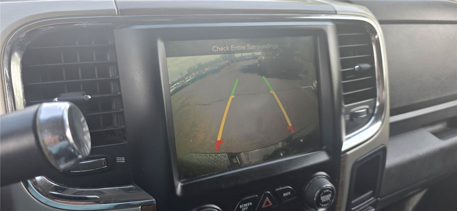 Used 2015 RAM 2500 Laramie w/ Black Appearance Group AWD/4WD image 20