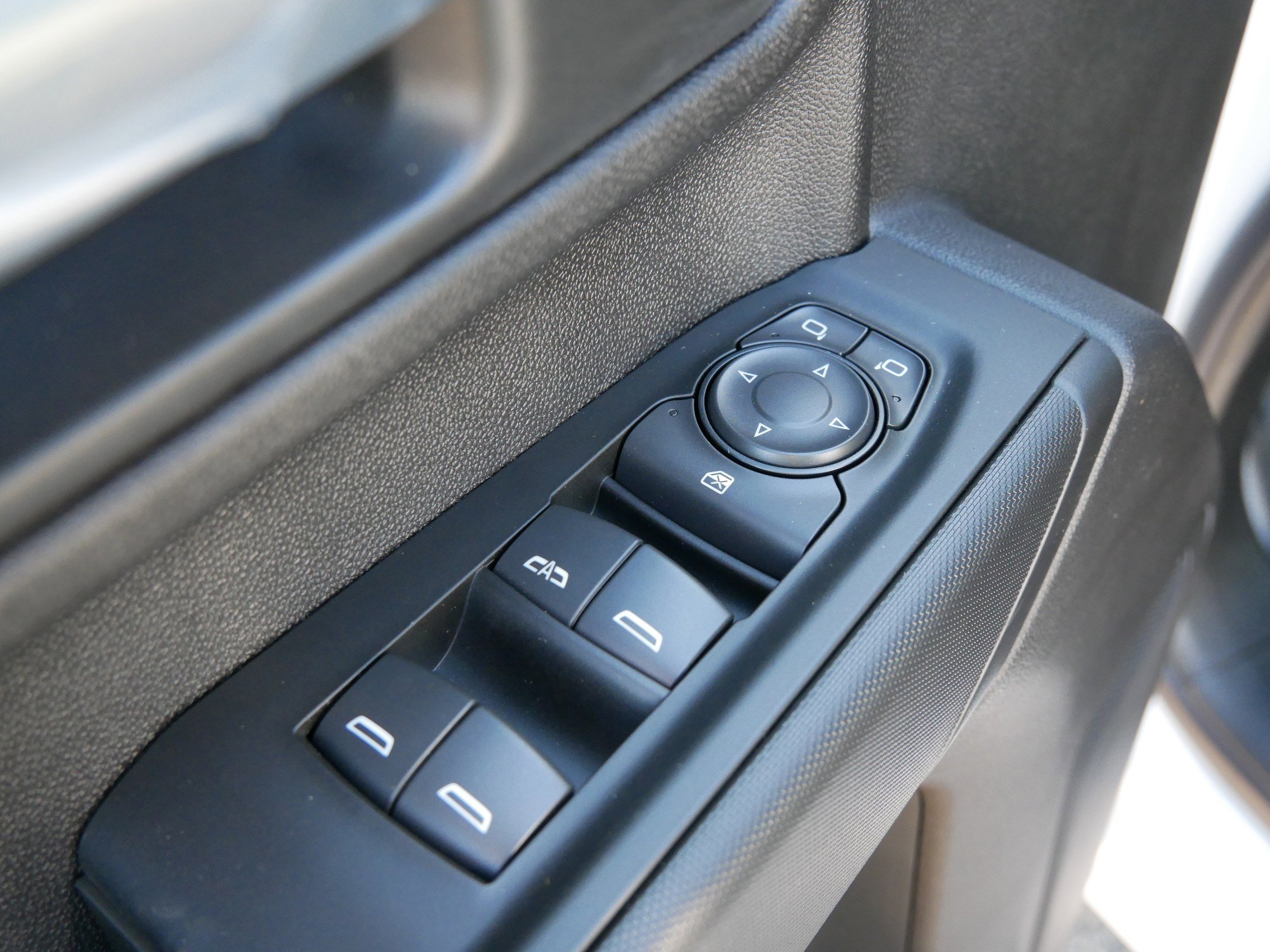 New 2026 GMC Sierra 2500 Pro w/ Convenience Package image 16