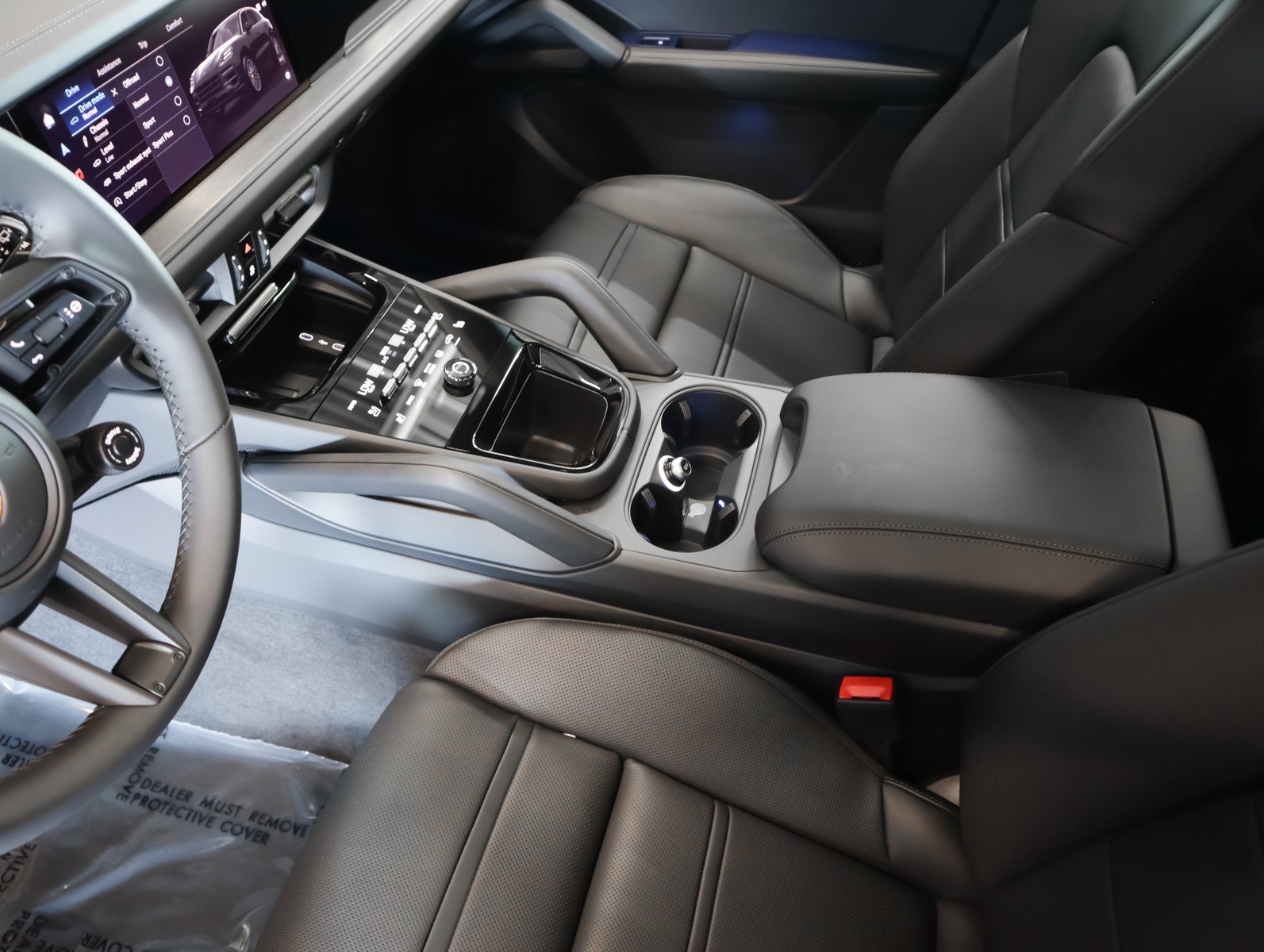 New 2026 Porsche Cayenne GTS image 17