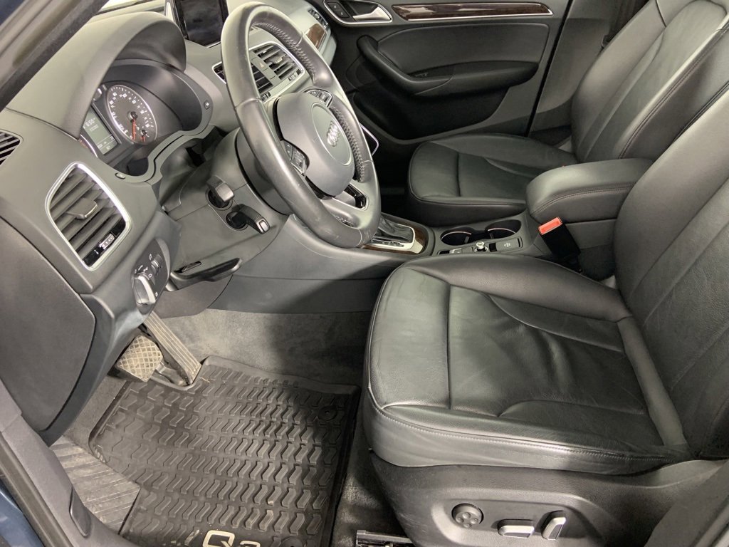 Used 2017 Audi Q3 2.0T Prestige w/ Prestige Package image 17