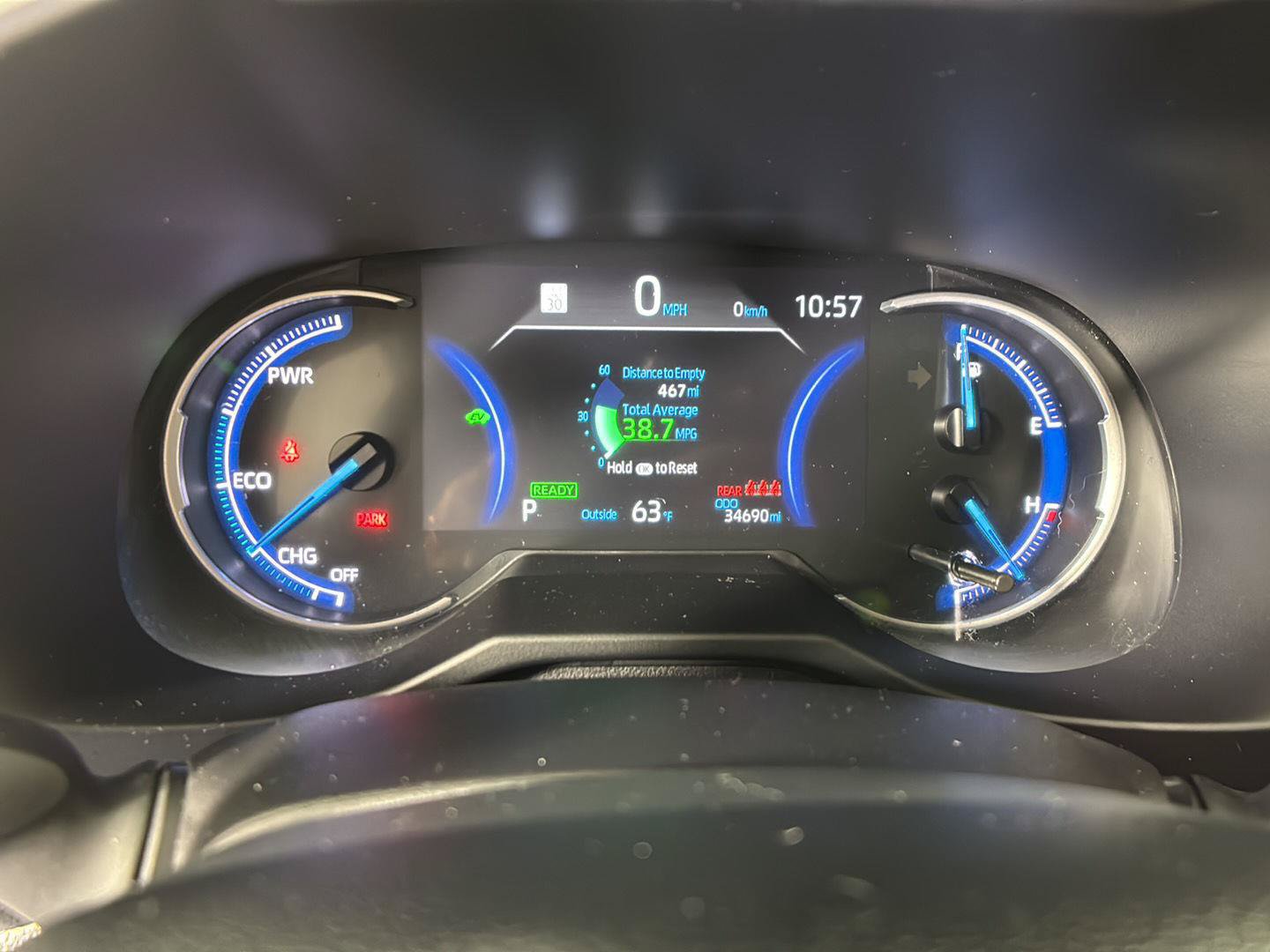 Used 2025 Toyota RAV4 LE AWD/4WD image 3