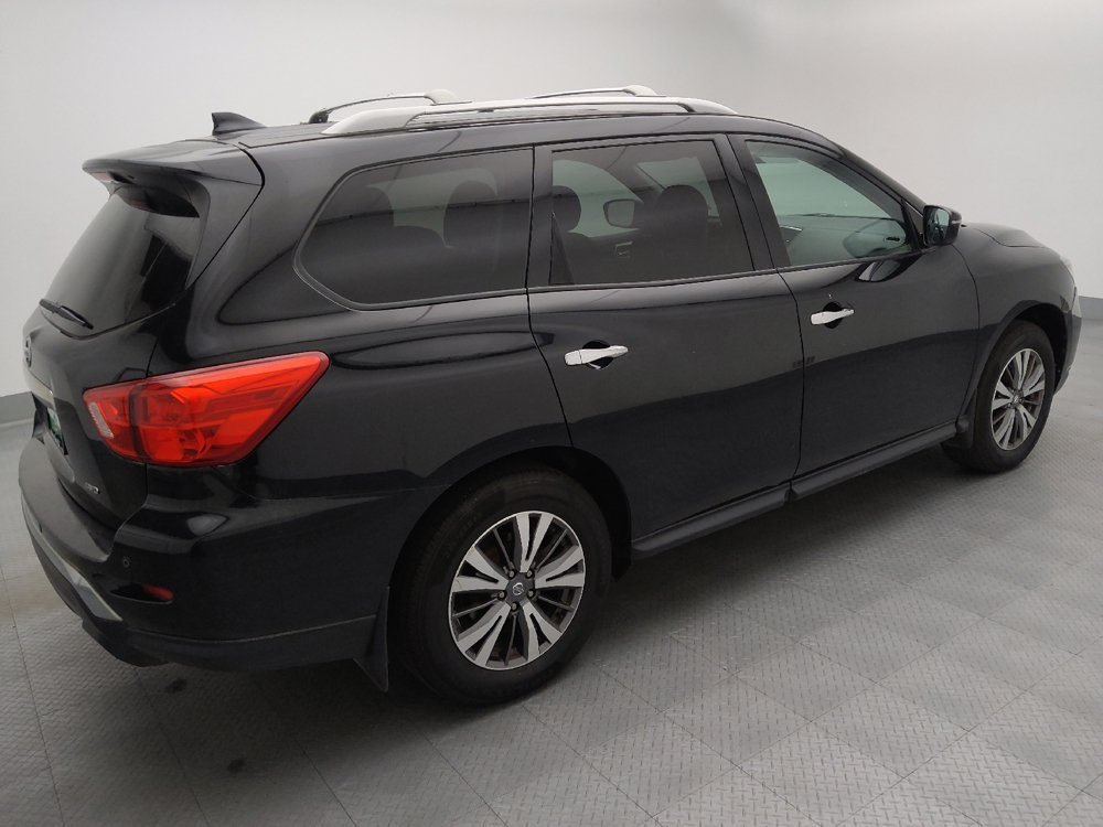 Used 2019 Nissan Pathfinder S AWD/4WD image 10