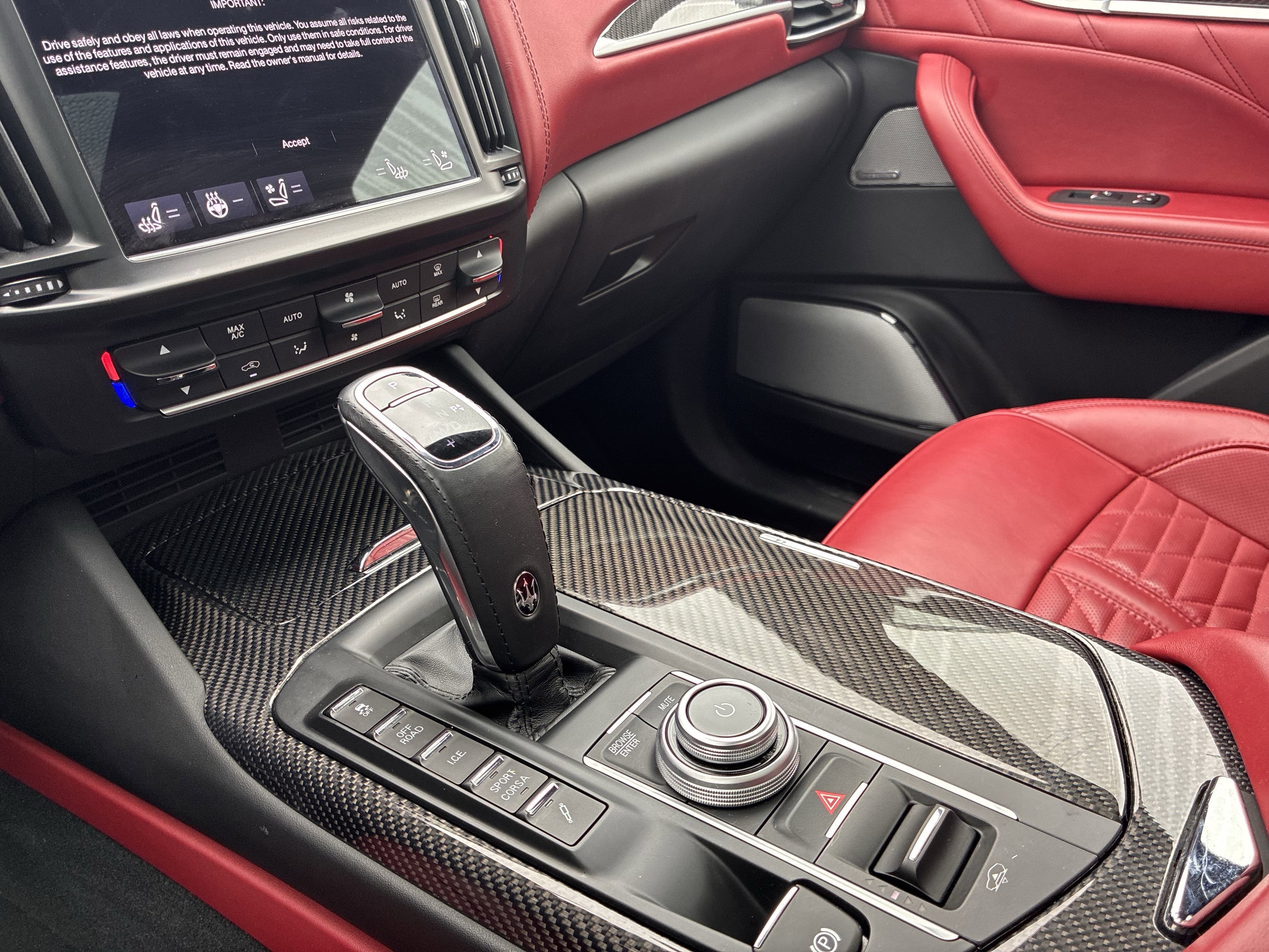 Used 2021 Maserati Levante Trofeo image 23