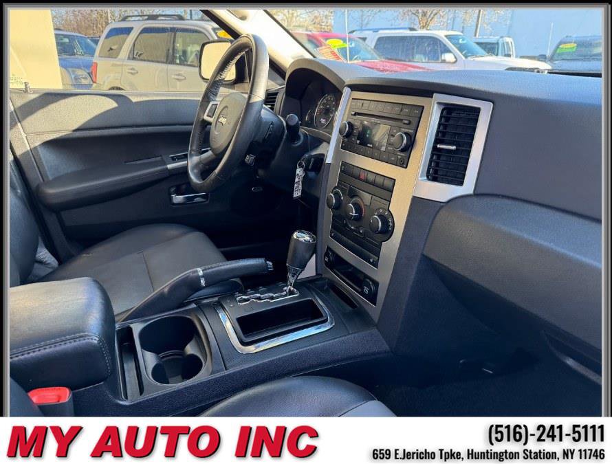 Used 2009 Jeep Grand Cherokee Laredo image 25