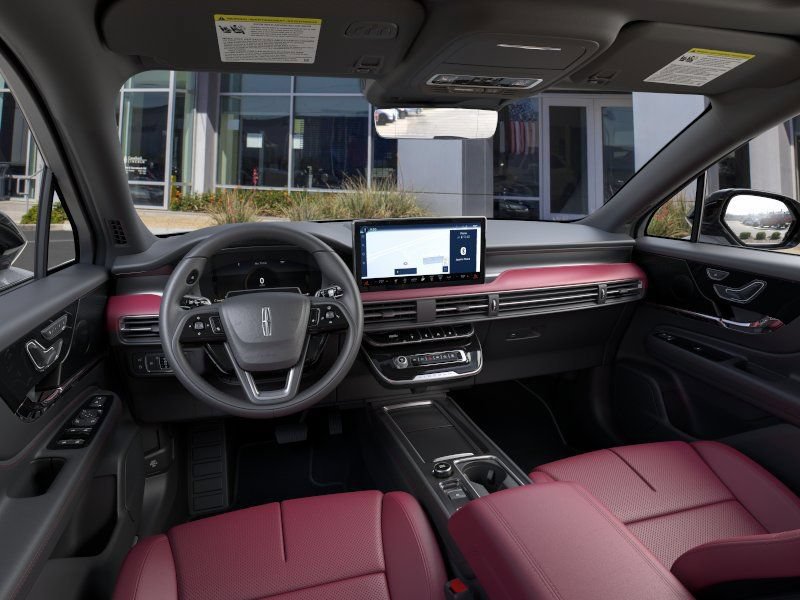 New 2025 Lincoln Corsair Grand Touring w/ Equipment Group 301A AWD/4WD image 9