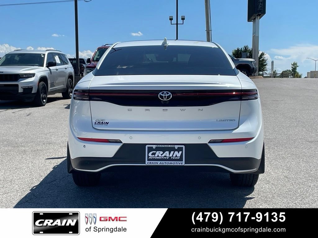 Used 2023 Toyota Crown AWD/4WD image 6