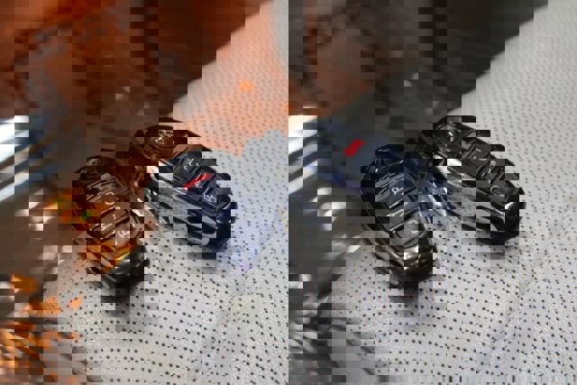 Used 2016 Volkswagen Touareg VR6 image 13