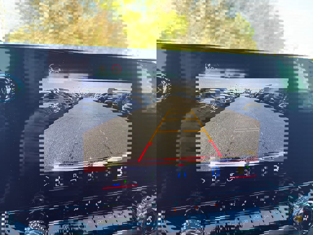 New 2026 GMC Canyon Elevation w/ Convenience Package image 11