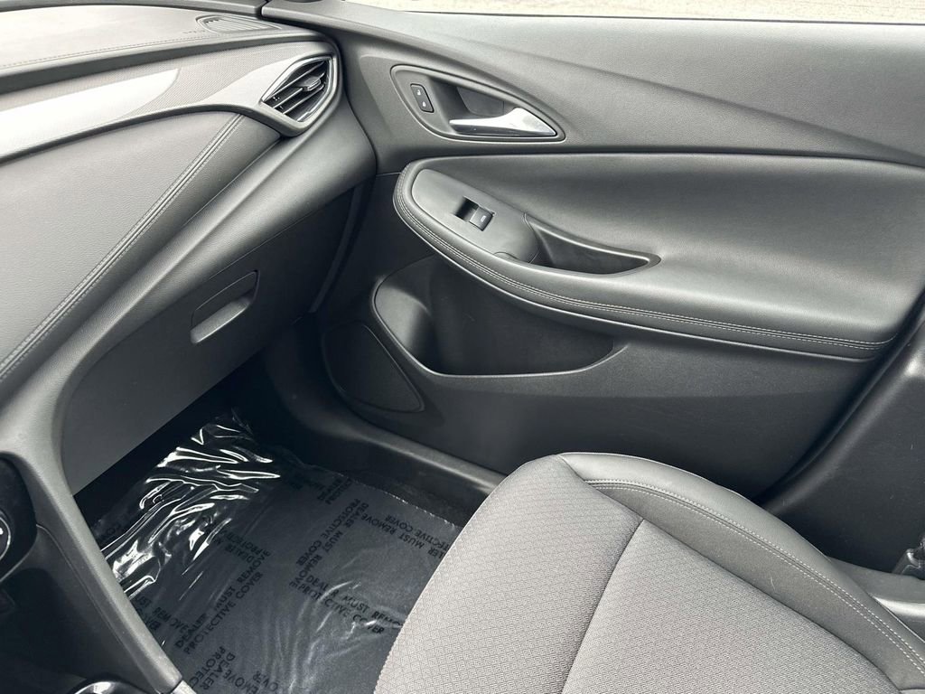 Certified 2023 Buick Encore GX Preferred w/ Cold Weather Comfort Package image 31