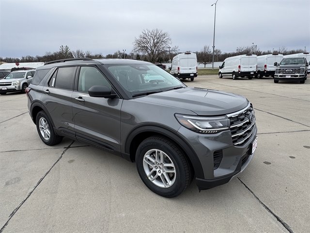 New 2026 Ford Explorer Active image 1