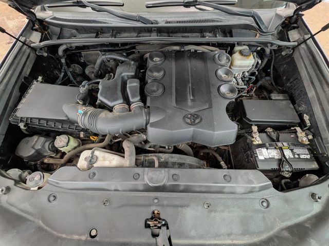 Used 2014 Toyota 4Runner Limited AWD/4WD image 25