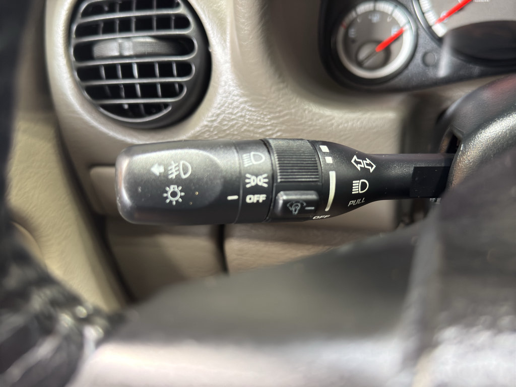 Used 2007 Jeep Liberty Sport AWD/4WD image 21