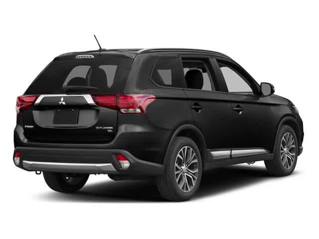 Used 2016 Mitsubishi Outlander SEL FWD image 2