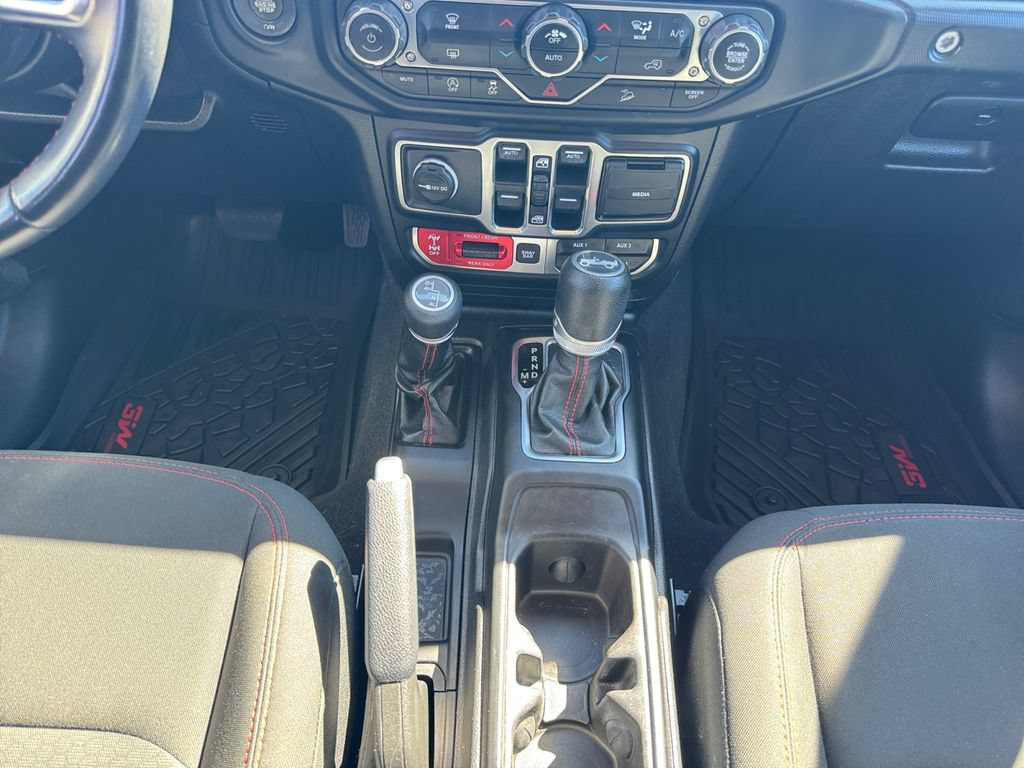 Used 2019 Jeep Wrangler Unlimited Rubicon AWD/4WD image 12