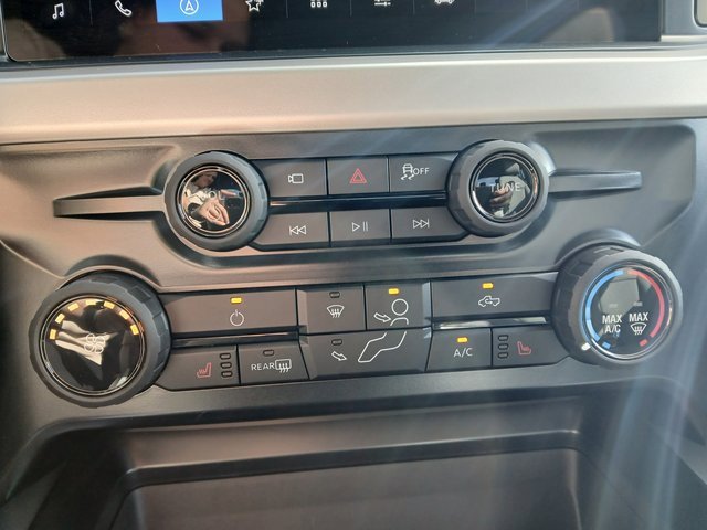 New 2025 Ford F250 XLT w/ Black Appearance Package image 19