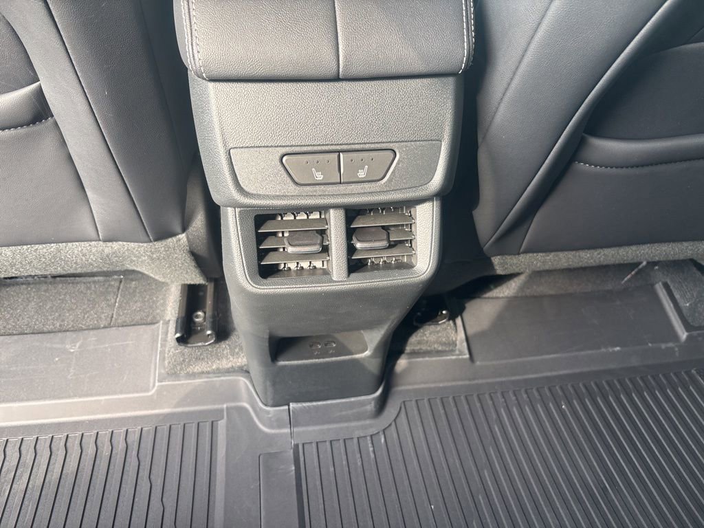 New 2026 GMC Terrain Denali w/ LPO, Floor Liner Package image 39