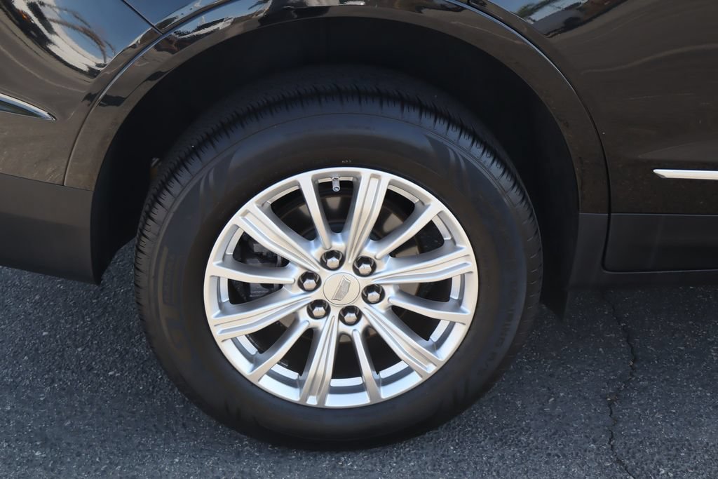 Used 2019 Cadillac XT5 FWD image 11