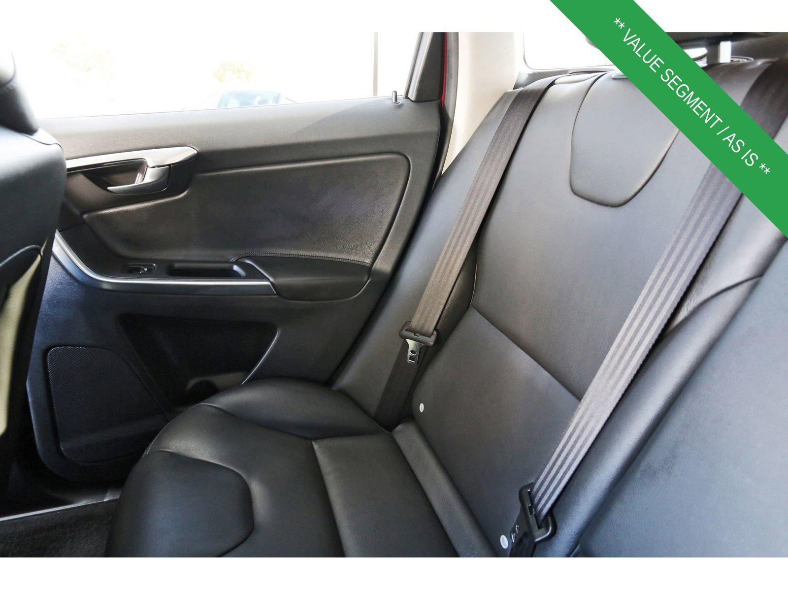 Used 2016 Volvo XC60 T5 Platinum image 14