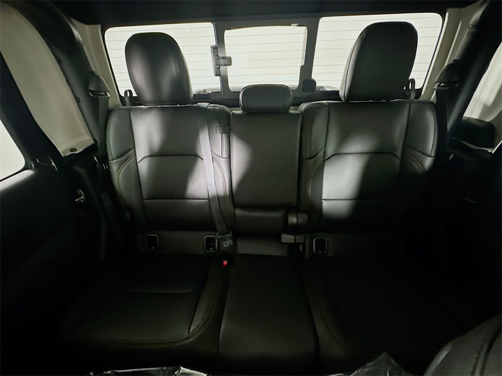 New 2025 Jeep Gladiator Sport w/ Premium Package image 10