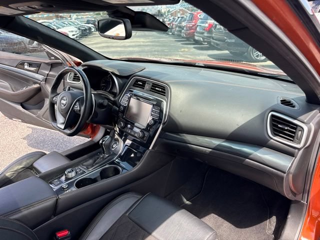 Used 2020 Nissan Maxima SR FWD image 20
