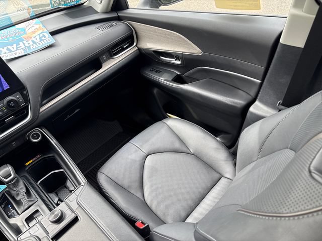 Used 2024 Toyota Grand Highlander AWD image 21