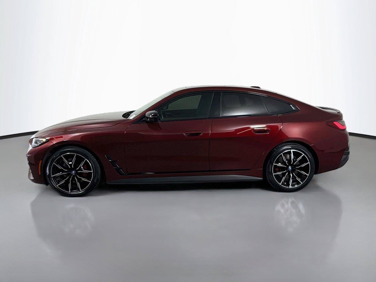 Used 2023 BMW i4 eDrive40 w/ M Sport Package RWD image 8