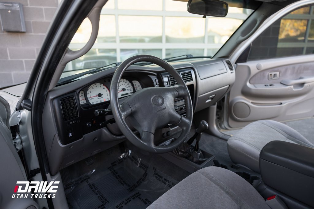 Used 2004 Toyota Tacoma 4x4 Xtracab V6 image 16