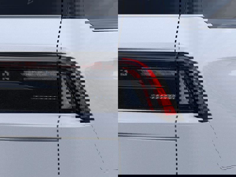 New 2025 Lincoln Navigator L Reserve w/ Jet Appearance Package image 21