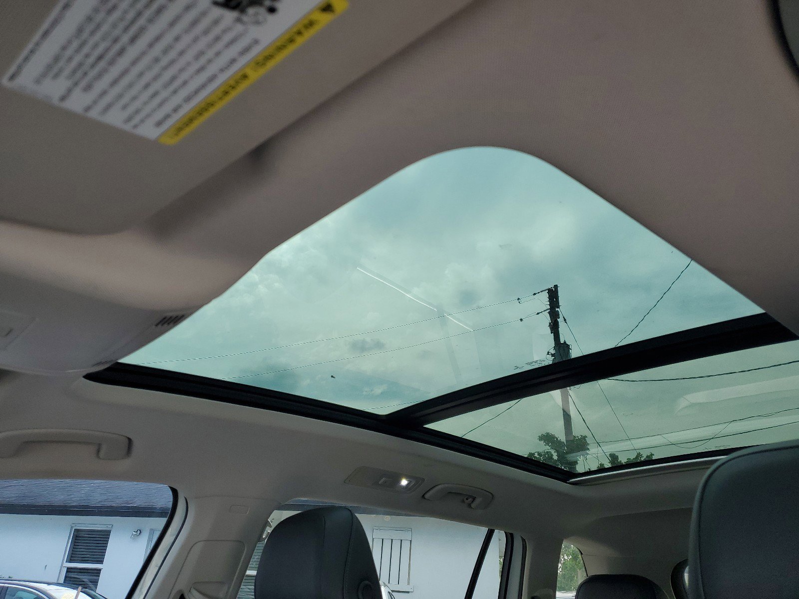 Used 2019 Volkswagen Tiguan SE w/ Panoramic Sunroof Package image 30