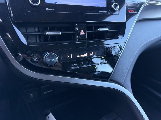 Used 2024 Toyota Camry SE image 18