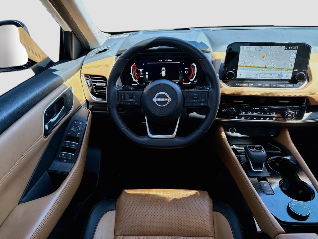 Used 2023 Nissan Rogue Platinum w/ Platinum Premium Package AWD/4WD image 29