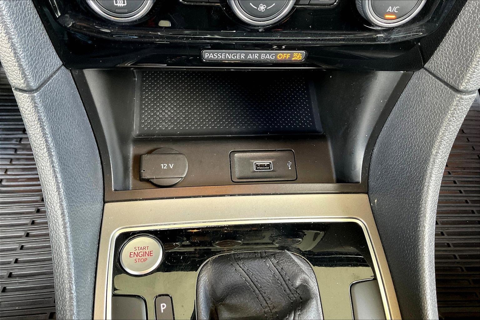 Used 2021 Volkswagen Passat 2.0T R-Line image 15