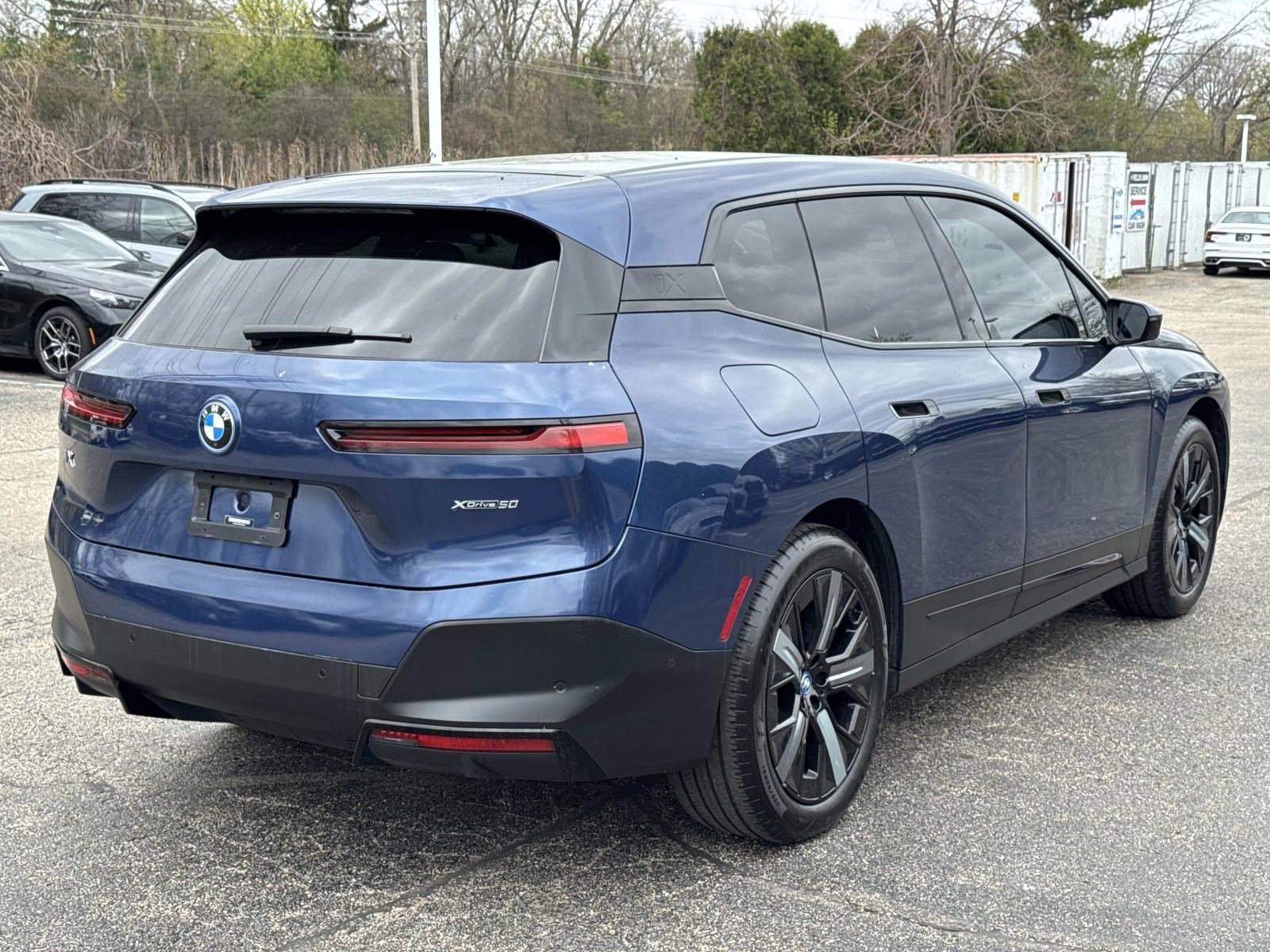 Certified 2022 BMW iX xDrive50 w/ Premium Package image 5