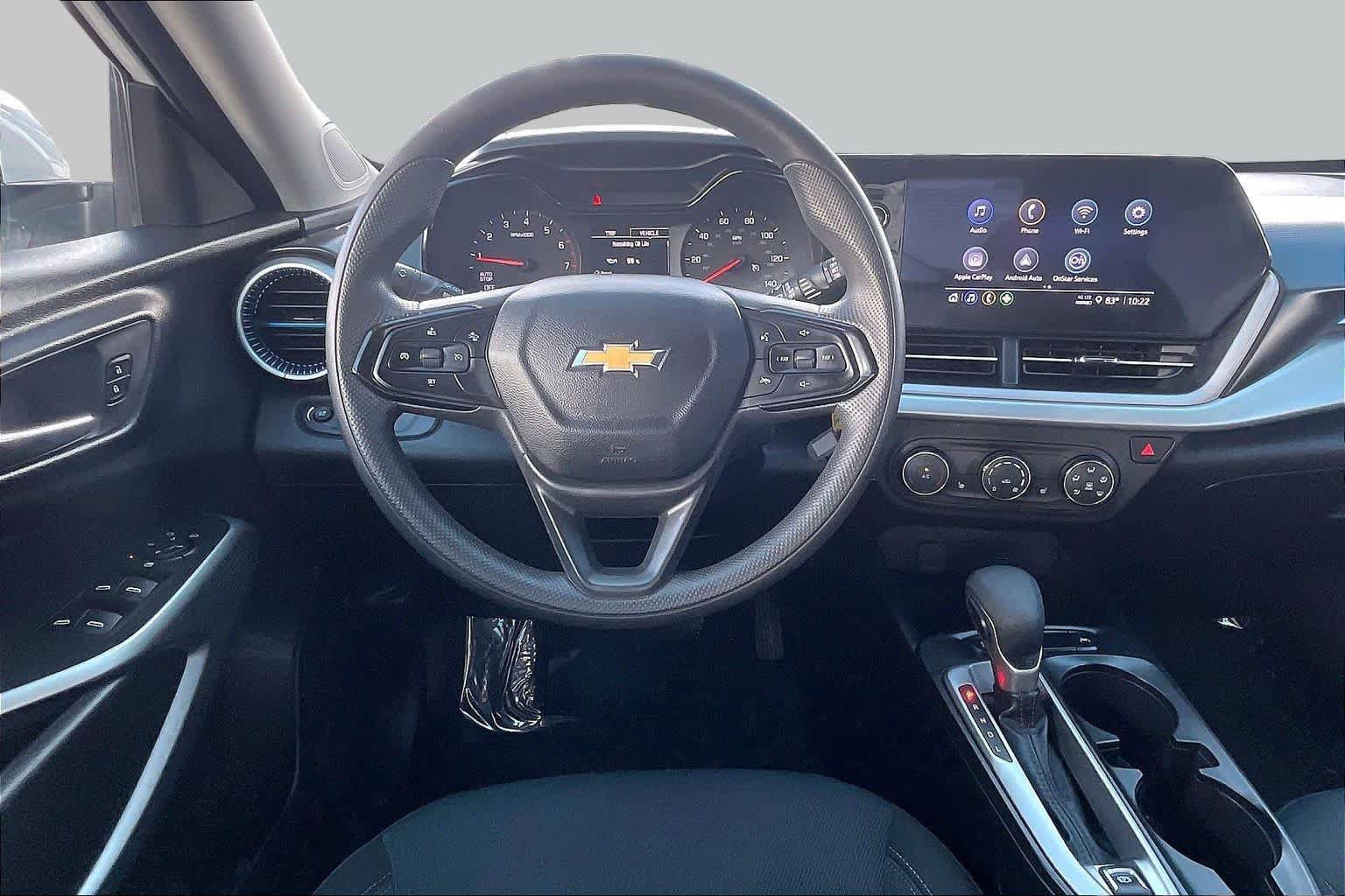 Used 2024 Chevrolet Trax LS w/ LS Convenience Package FWD image 6