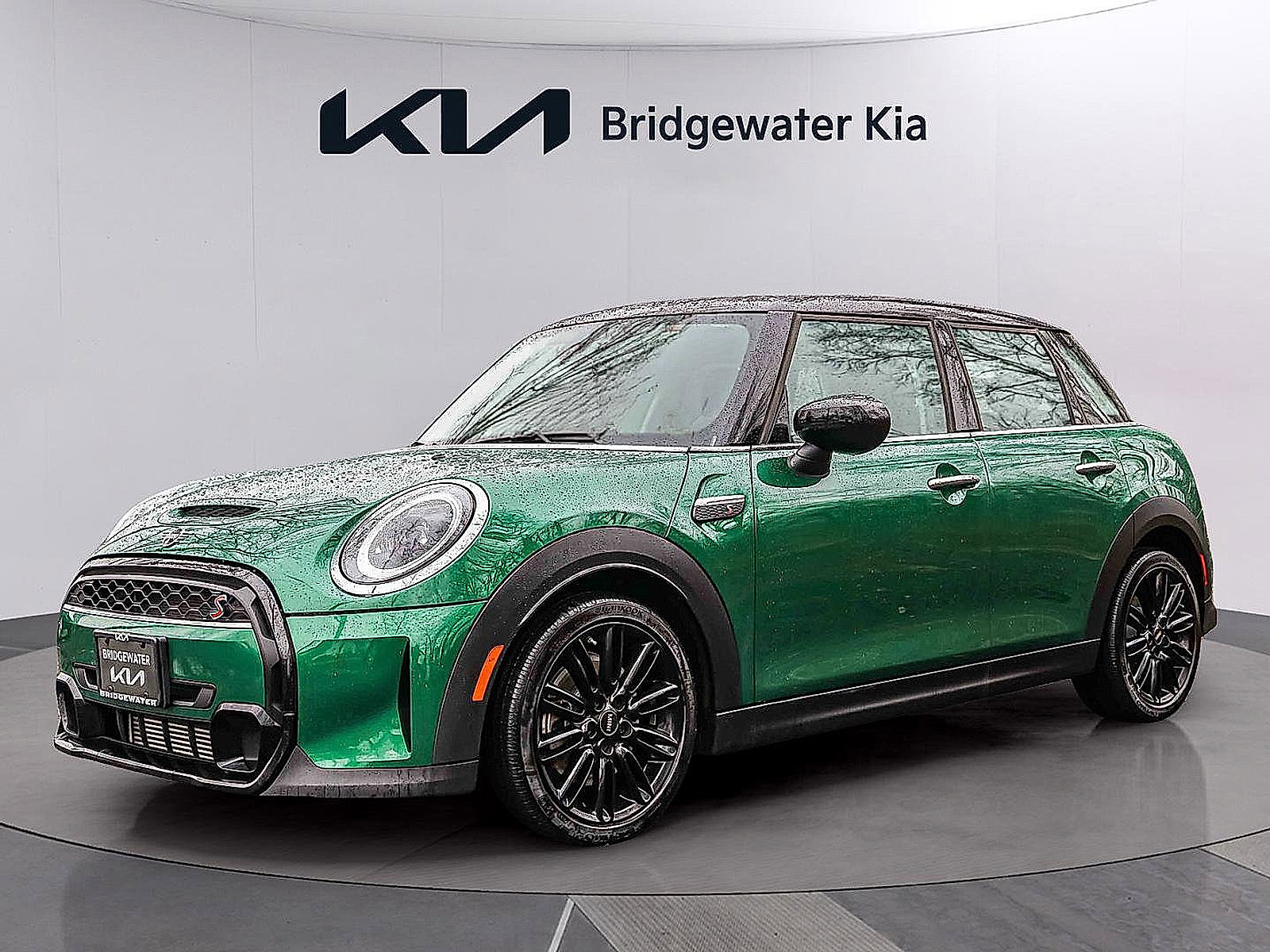 Used 2023 MINI Cooper S image 3