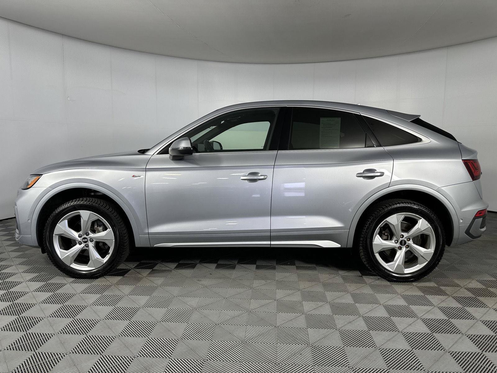 Used 2022 Audi Q5 2.0T Prestige w/ Prestige Package AWD/4WD image 6