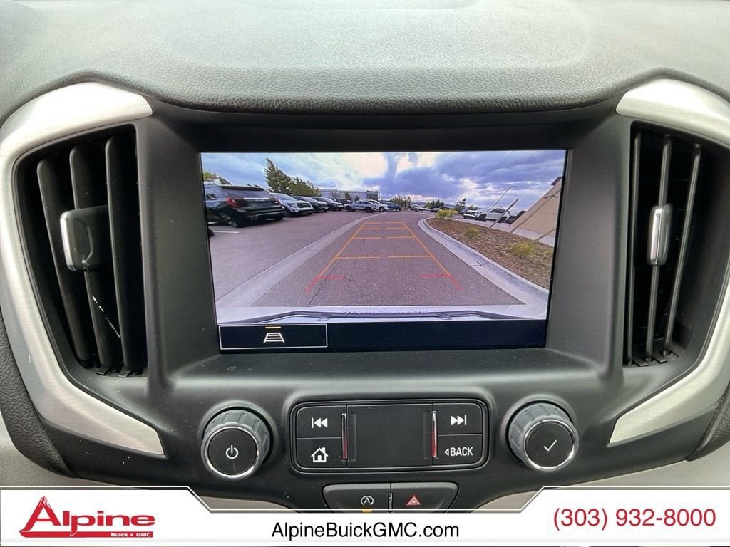 Used 2023 GMC Terrain SLT AWD/4WD image 16