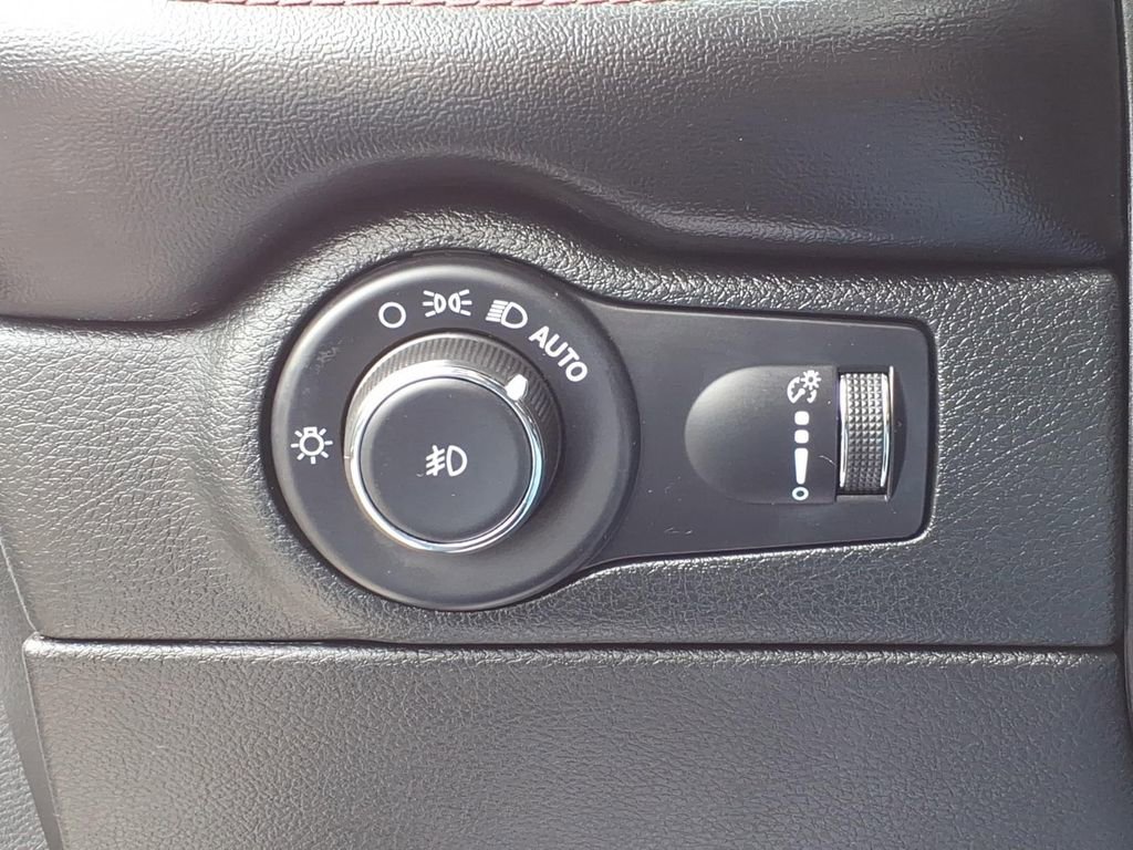 Used 2022 Dodge Durango R/T w/ Blacktop Package image 18