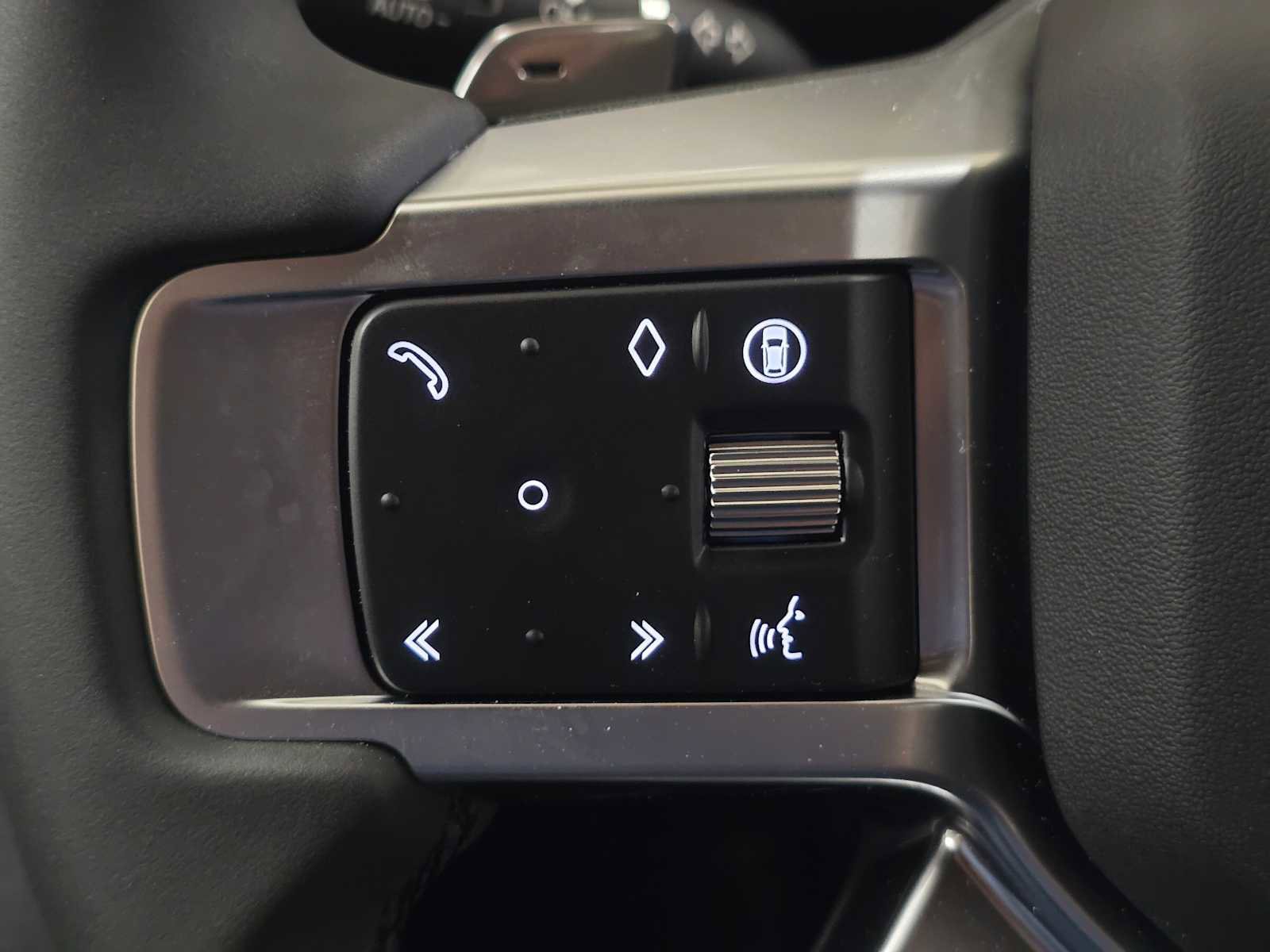 New 2026 Land Rover Discovery S AWD/4WD image 31