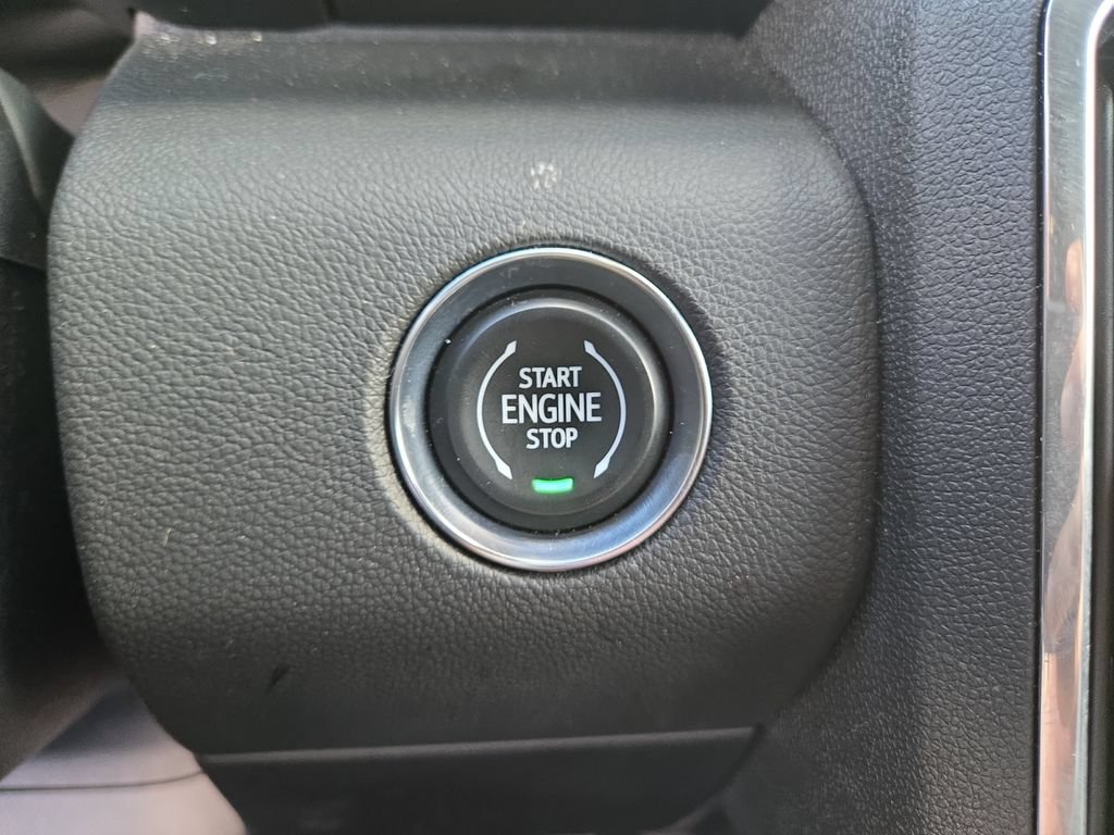 Used 2026 GMC Acadia Elevation w/ Elevation Premium Package AWD/4WD image 32