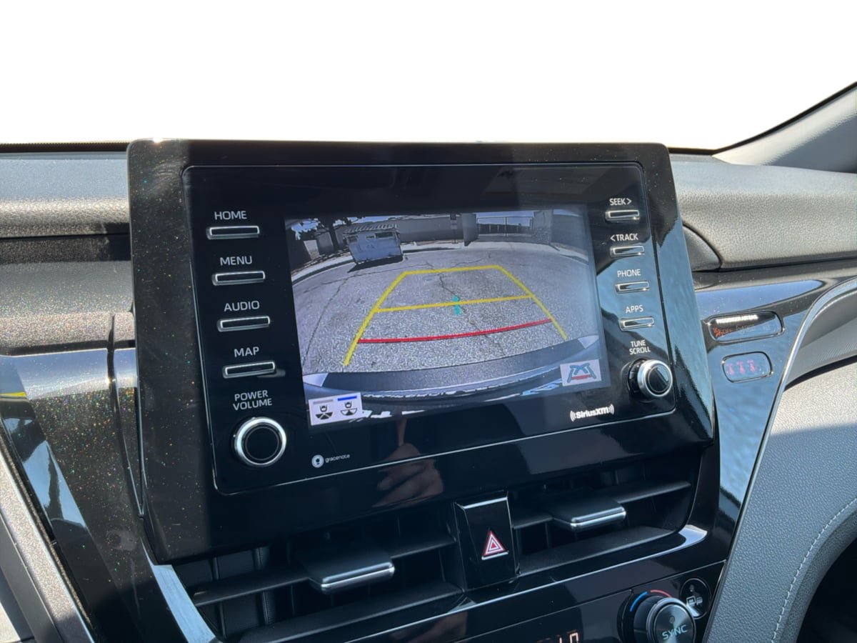 Used 2024 Toyota Camry SE FWD image 13