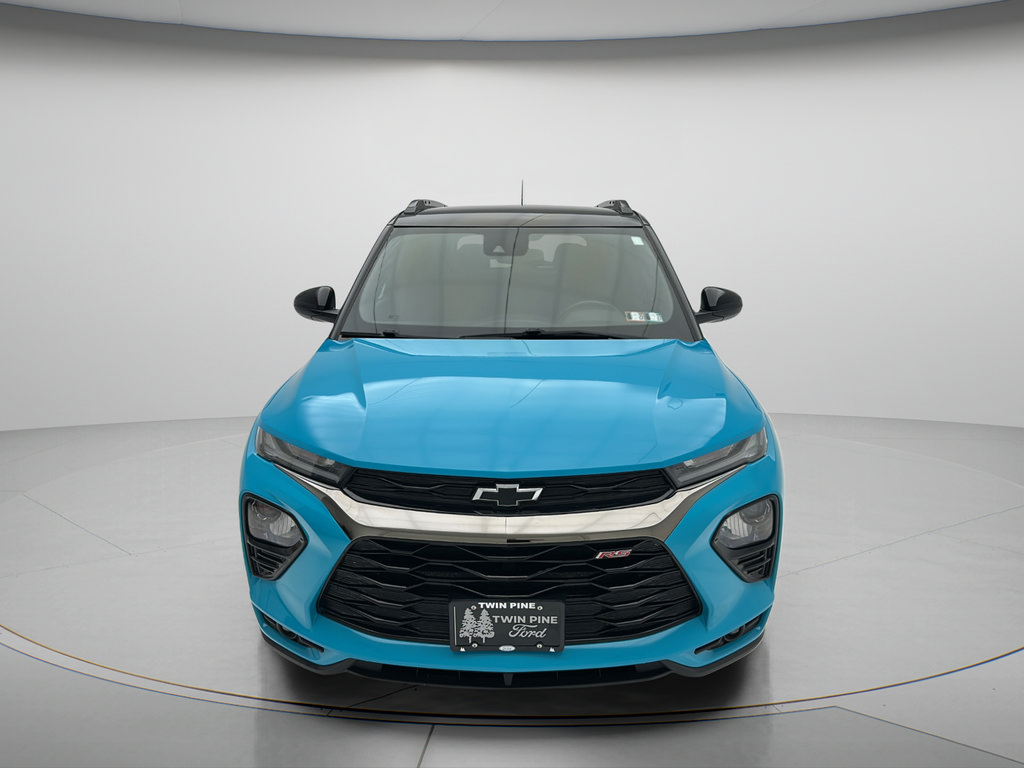 Used 2021 Chevrolet TrailBlazer RS w/ Driver Confidence Package FWD image 2